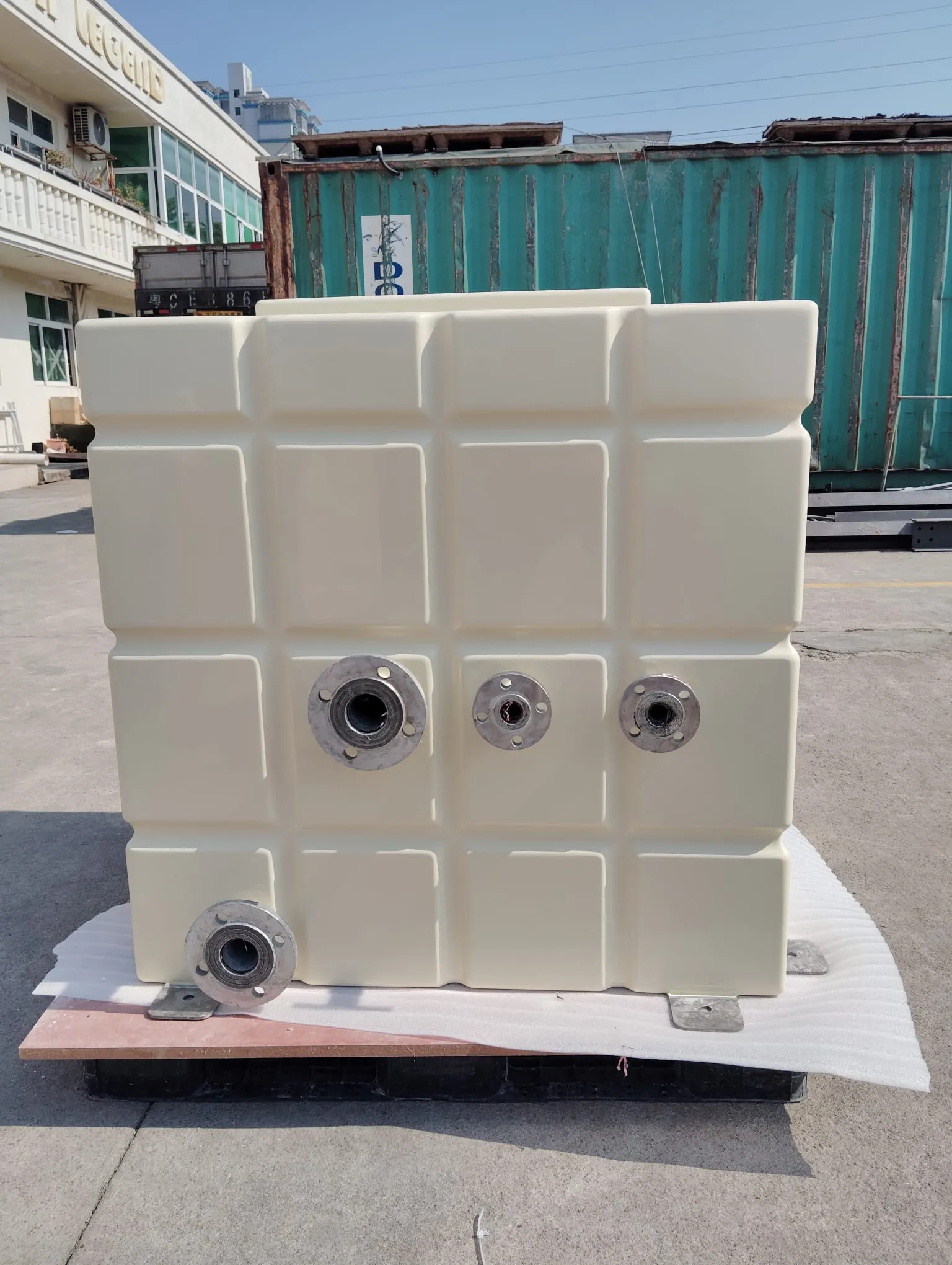 Water Tank 1000